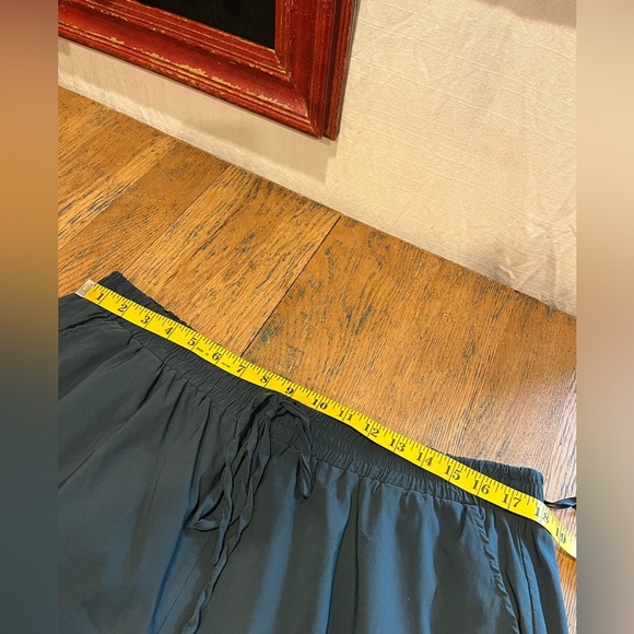 💚 Bloomchic Dark Green Cargo Pants – Size US 22/24 • - Picture 6 of 9